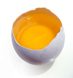 máscara facial de clara de ovo