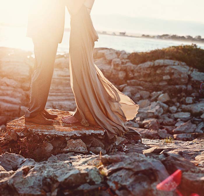O charme de se casar na praia e no outono